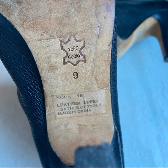 ** Bebe Nora Black leather slouch heeled ankle bootie 9 - Picture 7 of 7